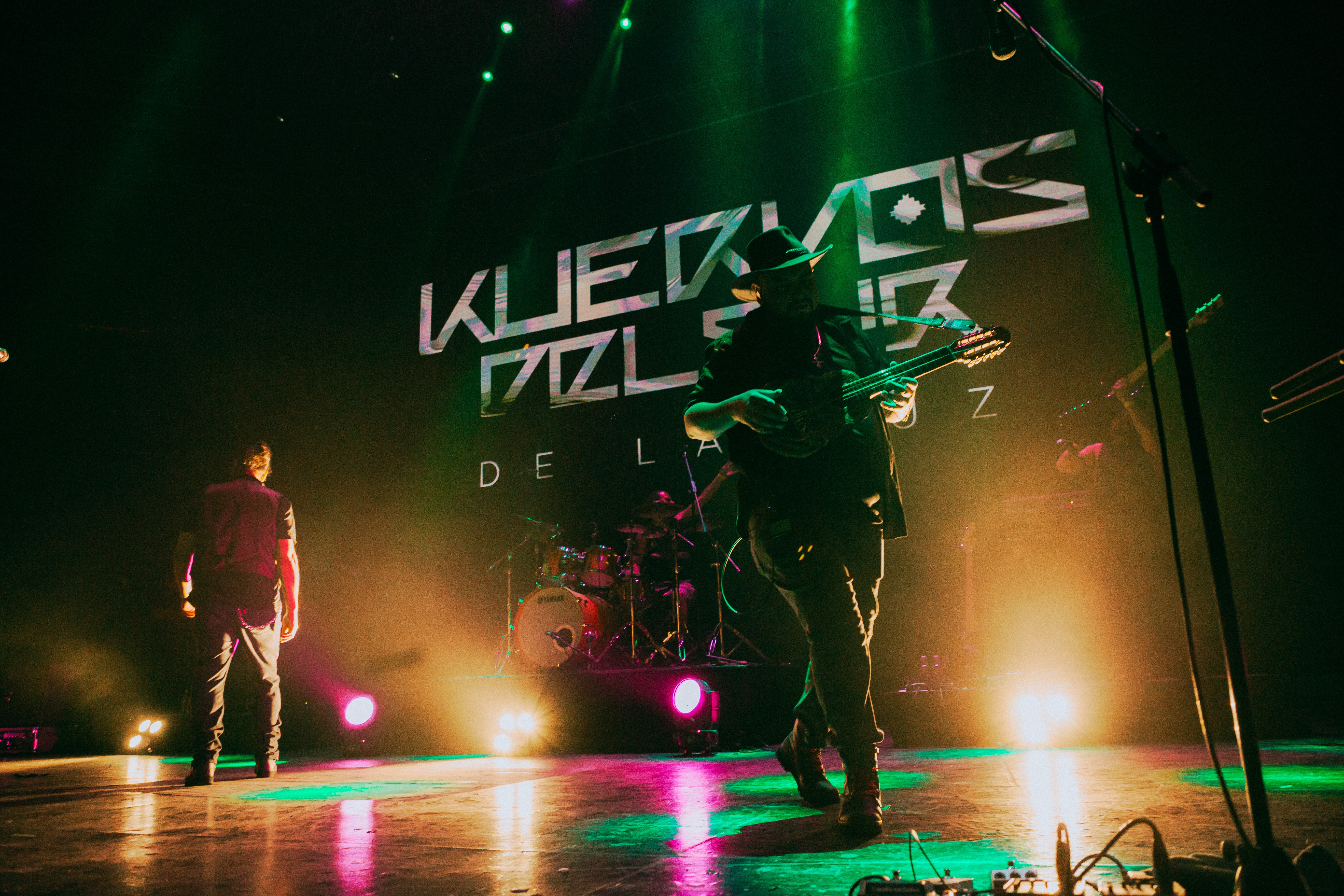 Kuervos del Sur - Lanzamiento "De la Luz"